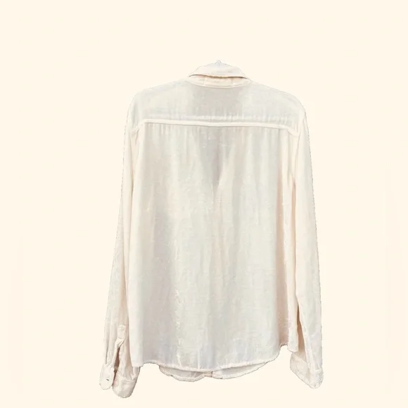 CP Shades Velvet Button Up Long Sleeve Shirt Vanilla Cream M - Picture 5 of 5